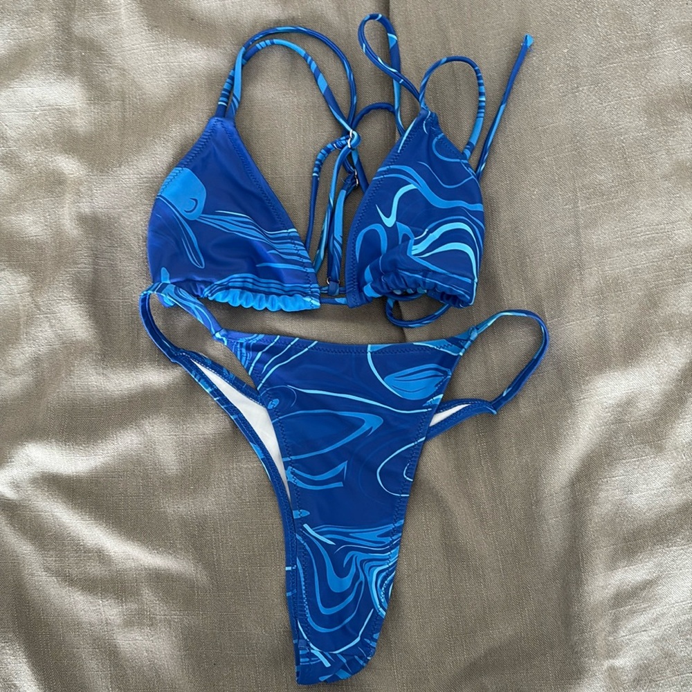 AMAZON BIKINI